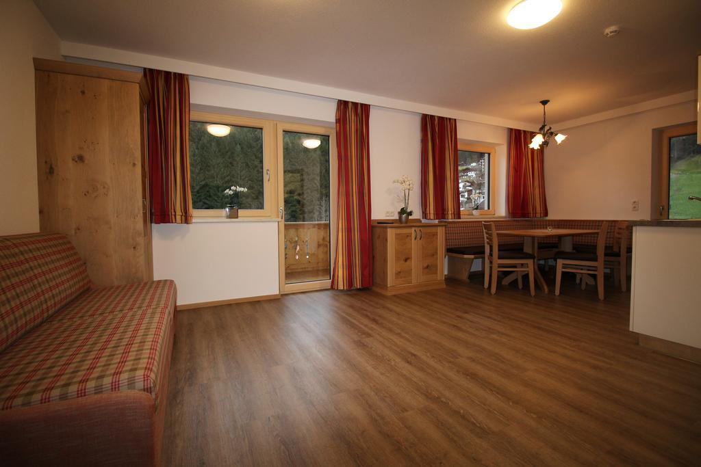 Apart Geisler Mayrhofen Room photo